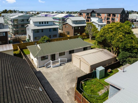 11A Keeling Road, Henderson, Auckland