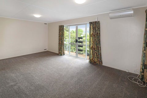 23B Rintoul Grove, Stokes Valley, Lower Hutt