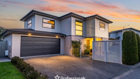 8A Glen Iris Grove, Woburn, Lower Hutt