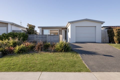 22 Te Hou Hou Crescent, Papamoa Beach, Papamoa