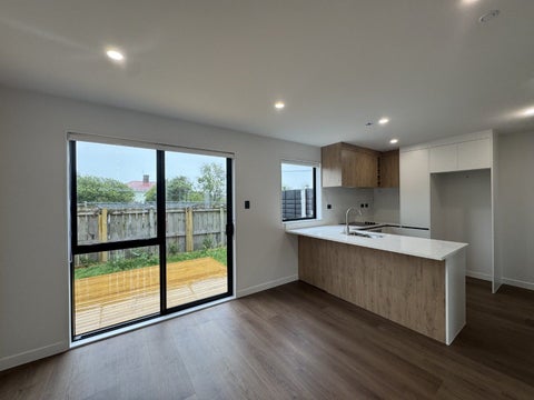 2/20 Luke Street, Otahuhu, Auckland