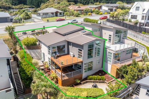1/42B James Cook Drive, Whitby, Porirua