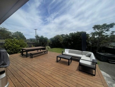 8 Eskdale Road, Birkdale, Auckland