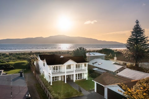 7 Manly Street, Paraparaumu Beach, Paraparaumu