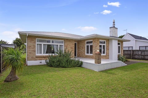19 South Highway East, Whitianga