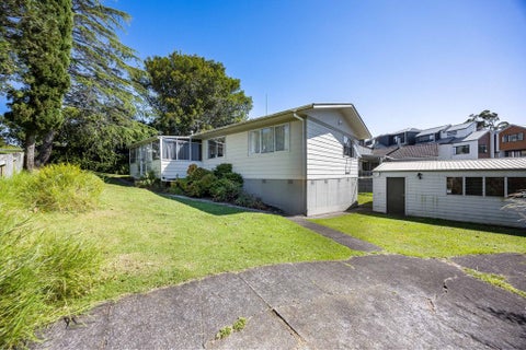 6 Fitzherbert Avenue, West Harbour, Auckland
