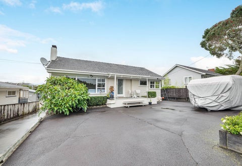 1/282 East Coast Road, Forrest Hill, Auckland