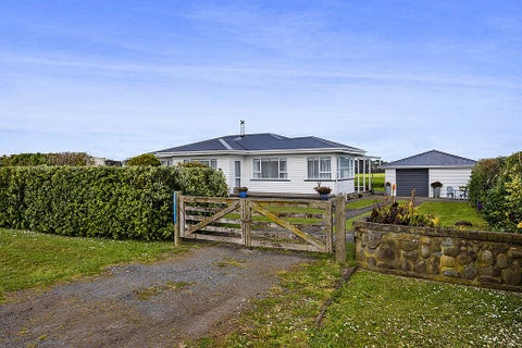 5523 South Road, Opunake