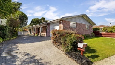 22 Oriwa Crescent, Otaki