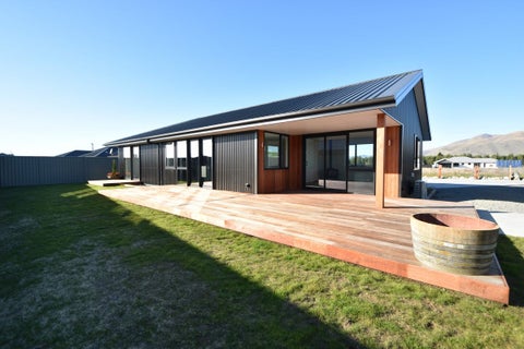 9 Canal Place, Twizel