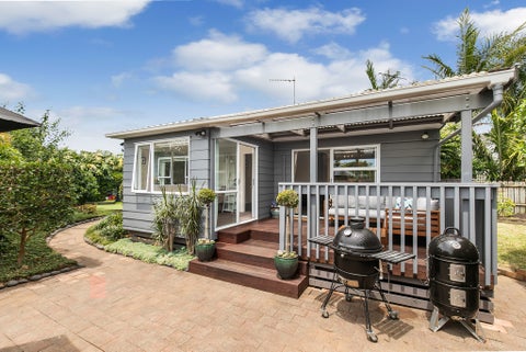 33A Coral Crescent, Panmure, Auckland