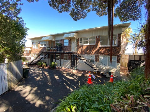 1/198 Hurstmere Road, Takapuna, Auckland