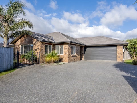 70 Hillcrest RD N, Raumati Beach, Raumati