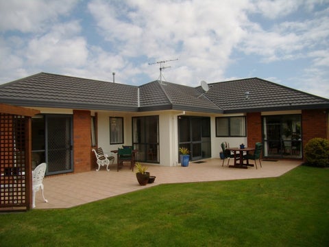 9 Runanga Grove, Waikanae