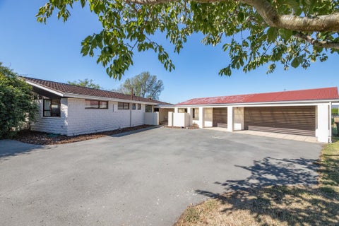 316 Robinsons Road, Christchurch