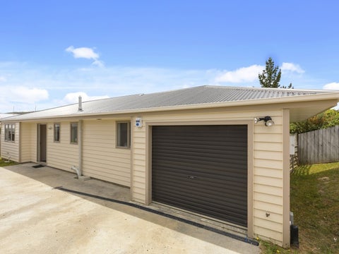 2/85 KINGSLEY ST, STOKES VALLEY, LOWER HUTT