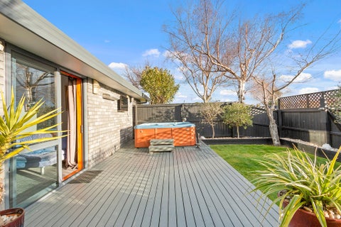 4 Chadlington Street, Parklands, Christchurch