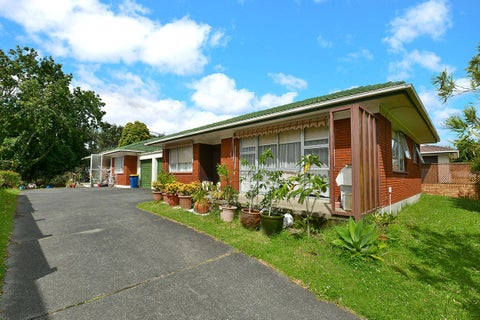 2/85 Velma Road, Hillcrest, Auckland