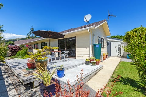 45 Beauchamp Street, Tawa, Wellington