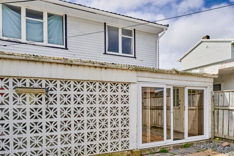 52 Bell Street, Tawa, Wellington