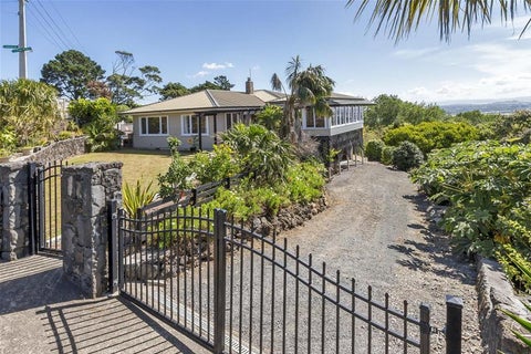 104 Point View Drive, East Tamaki Heights, Auckland
