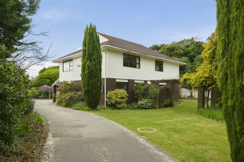 38 Kanawa Street, Waikanae