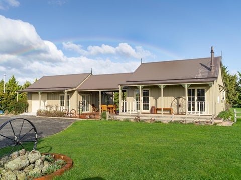 53 Andersons Line, Clareville, Carterton