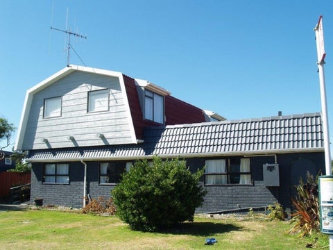 22 Koromiko Street, Otaki Beach, Otaki