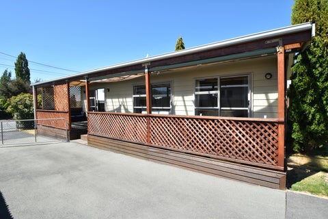 8 Jollie Road, Twizel