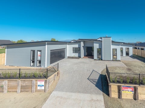 17 Batten Drive, Flagstaff, Hamilton