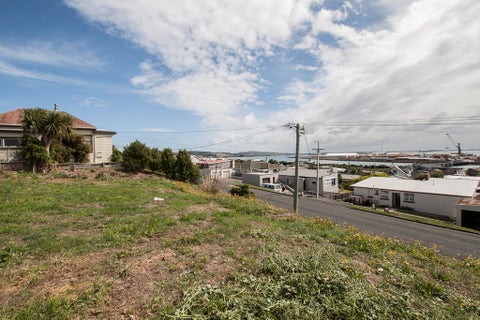 230 Barrow Street, Bluff
