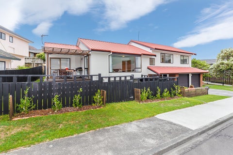 80 Cortina Avenue, Johnsonville, Wellington