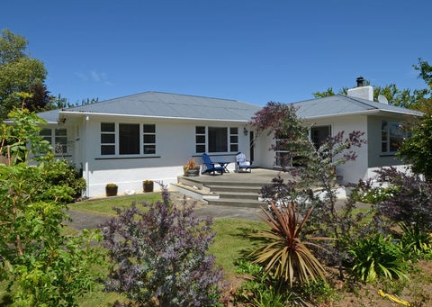 76 Cologne Street, Martinborough