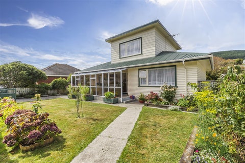 12 Findlay Street, Tawa, Wellington