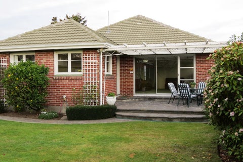 6 Downing Street, Hoon Hay, Christchurch