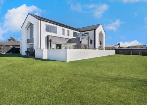 1 Carnaveron Drive, Lincoln, Lincoln