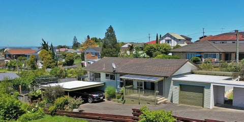 196A White Swan Road, Mount Roskill, Auckland
