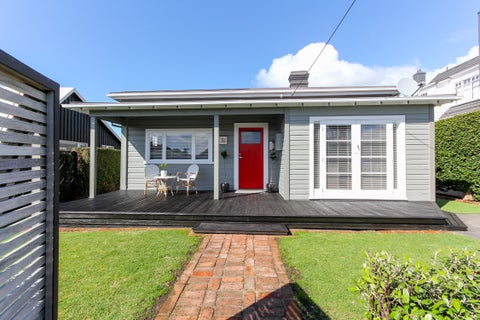 31 Wallace Place, Westown, New Plymouth