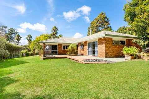 4 Cloverfields Drive, Waimauku, Waimauku