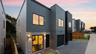 44B Bradbury Road, Botany Downs, Auckland