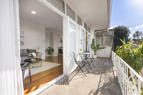 2/68 Ireland Road, Panmure, Auckland