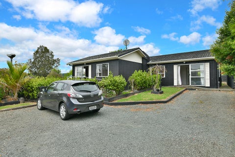 2/23 Nelson Street, Helensville, Auckland