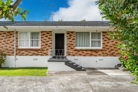2/102 Victoria Street, Onehunga, Auckland