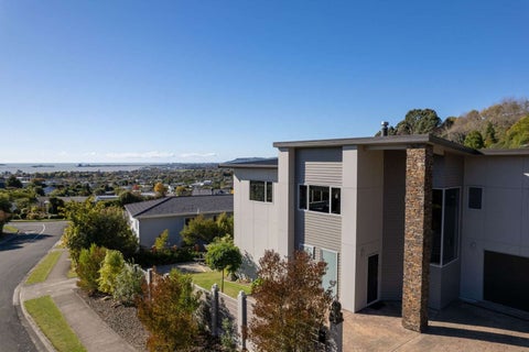 5 Lodestone Road, Richmond