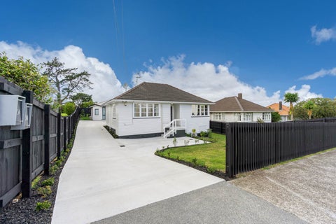 54 Taniwha Street, Wai o Taiki Bay, Auckland