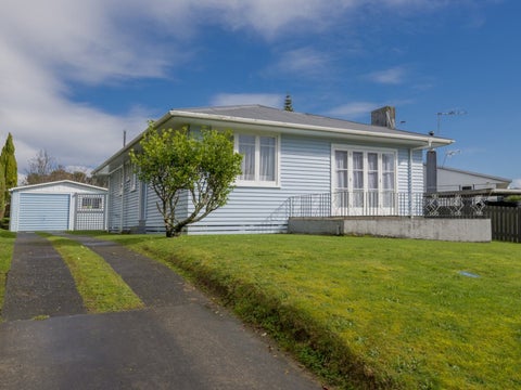 11 Riwai Street, Paraparaumu
