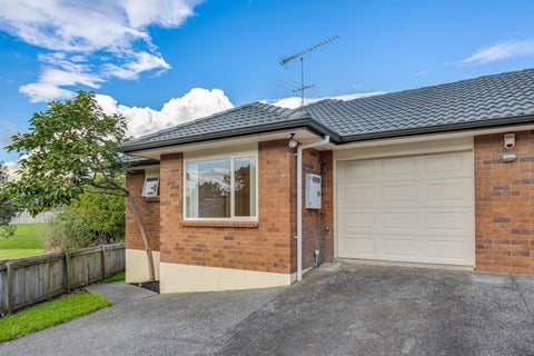 52 Mirrabooka Avenue, Botany Downs, Auckland