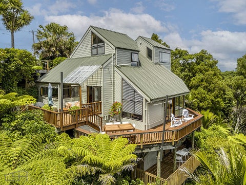 117 Victory Road, Laingholm, Auckland