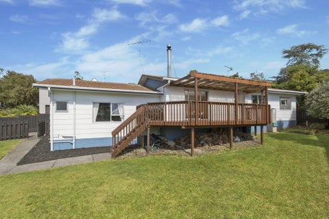 7 Elmira Place, Browns Bay, Auckland