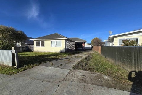6 Matthews Road, Wainuiomata, Lower Hutt